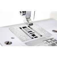 Электромеханическая швейная машина Janome EL-120