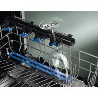 Встраиваемая посудомоечная машина Electrolux EEG48300L