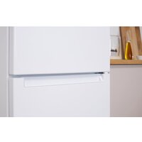 Холодильник Indesit DS 4200 W