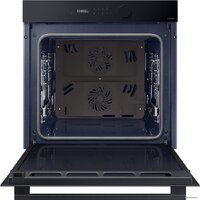Электрический духовой шкаф Samsung NV7B5645TAK/U2