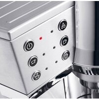 Рожковая кофеварка DeLonghi EC 860.M