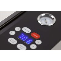 Однокамерный вакуумный упаковщик CASO VacuChef SlimLine