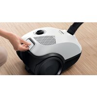 Пылесос Bosch Serie 2 BGLS2LW1