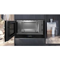 Микроволновая печь Siemens iQ700 BE732L1B1