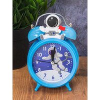 Настольные часы ILikeGift Astronaut on the moon 2108-28-02 (синий)