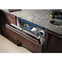 Встраиваемая посудомоечная машина Electrolux EEM48300L