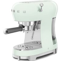 Рожковая кофеварка Smeg ECF02PGEU