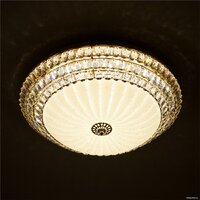 Припотолочная люстра LED4U L1101-550 GD
