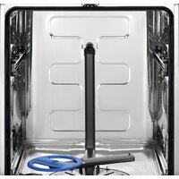 Встраиваемая посудомоечная машина Electrolux EES47320L