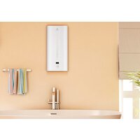 Накопительный электрический водонагреватель Electrolux EWH 30 Centurio IQ 2.0