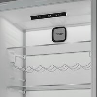 Холодильник Hotpoint HBT 400I