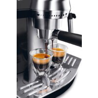 Рожковая кофеварка DeLonghi EC 820.B