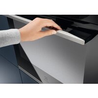 Электрический духовой шкаф Electrolux AssistedCooking SENSE 800 KOEBP39WX
