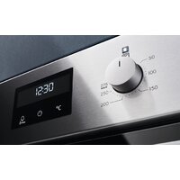 Электрический духовой шкаф Electrolux EOF3C50TX