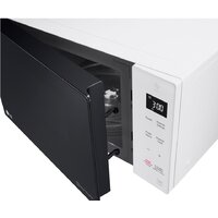 Микроволновая печь LG MW25R35GISW
