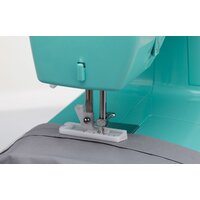Электромеханическая швейная машина Singer Simple 3223G