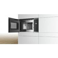 Микроволновая печь Bosch Serie 6 BFL523MS0