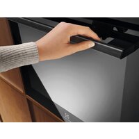Электрический духовой шкаф Electrolux KODEF70BZ