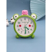 Настольные часы ILikeGift Lovely frog with piglet 100P-2303-01 (зеленый)