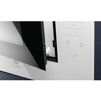 Микроволновая печь Electrolux KMFE264TEW