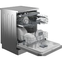 Отдельностоящая посудомоечная машина Hotpoint HF 5C84 DW X