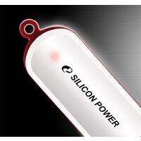 USB Flash Silicon-Power LuxMini 320 32GB (белый/красный)