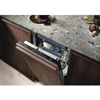 Встраиваемая посудомоечная машина Electrolux EEM43211L